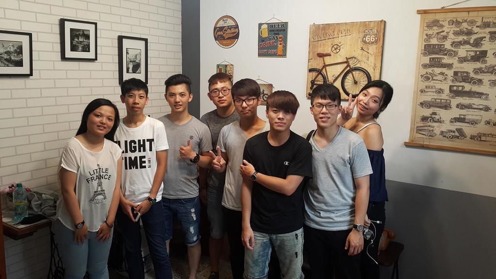 Gratitude Apartment Tainan Bagian luar foto
