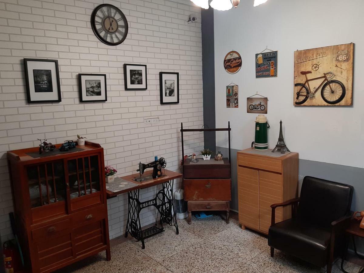 Gratitude Apartment Tainan Bagian luar foto