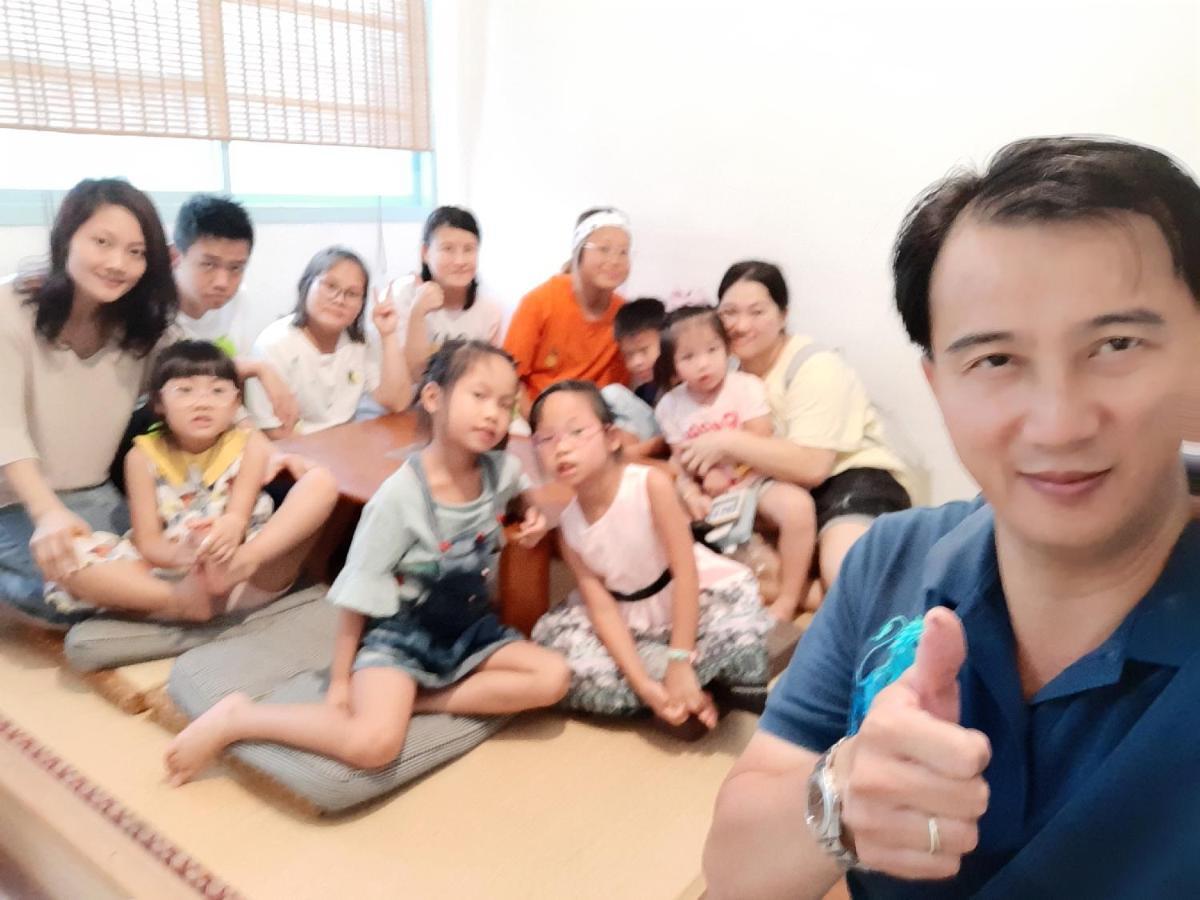 Gratitude Apartment Tainan Bagian luar foto